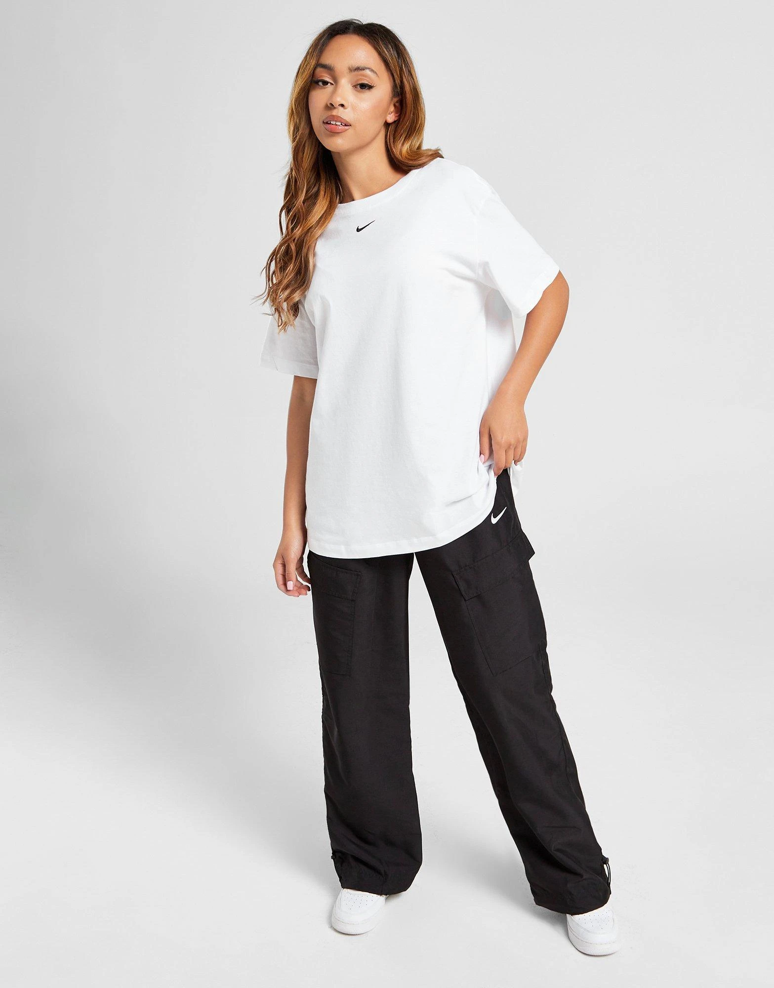 Nike Essential Logo Boyfriend T-Shirt Dame - Billede 2