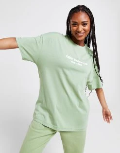 New Balance Logo Short Sleeve Boyfriend T-Shirt